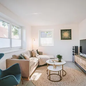 Cozy Haus In Mit Parkplatz, Terrasse, Garten Ferienhaus